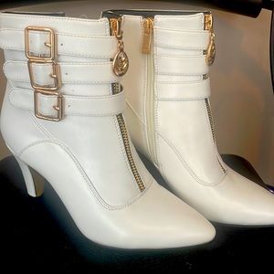 COPY - D!D!Fu White and gold high heel boots